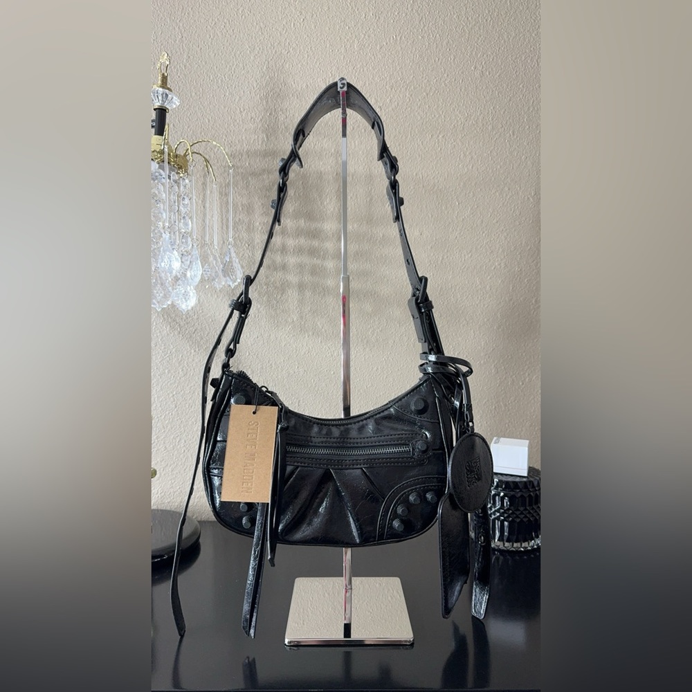 STEVE MADDEN BGLOWING BLACK BAG NWT